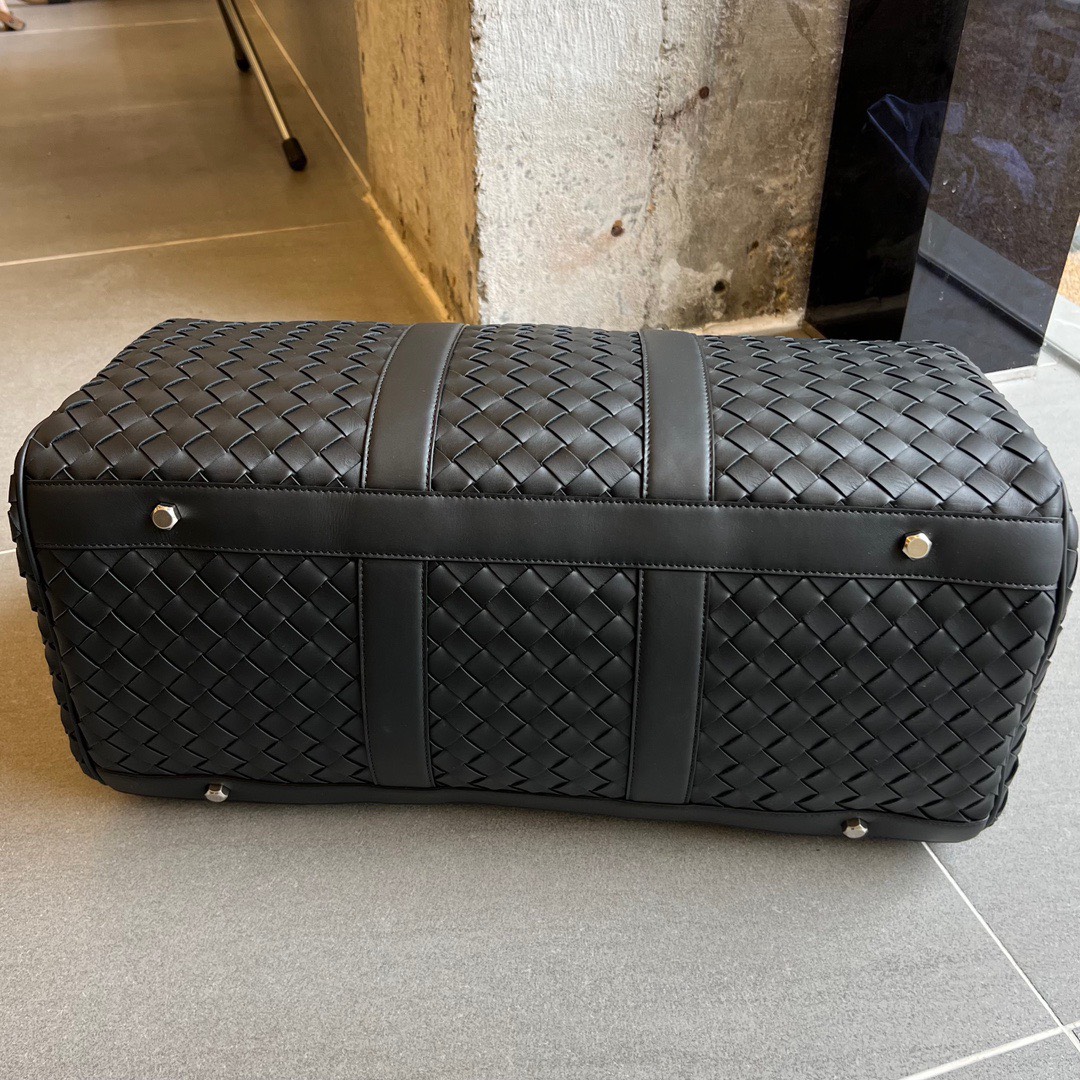 BV Intrecciato Duffle Bag