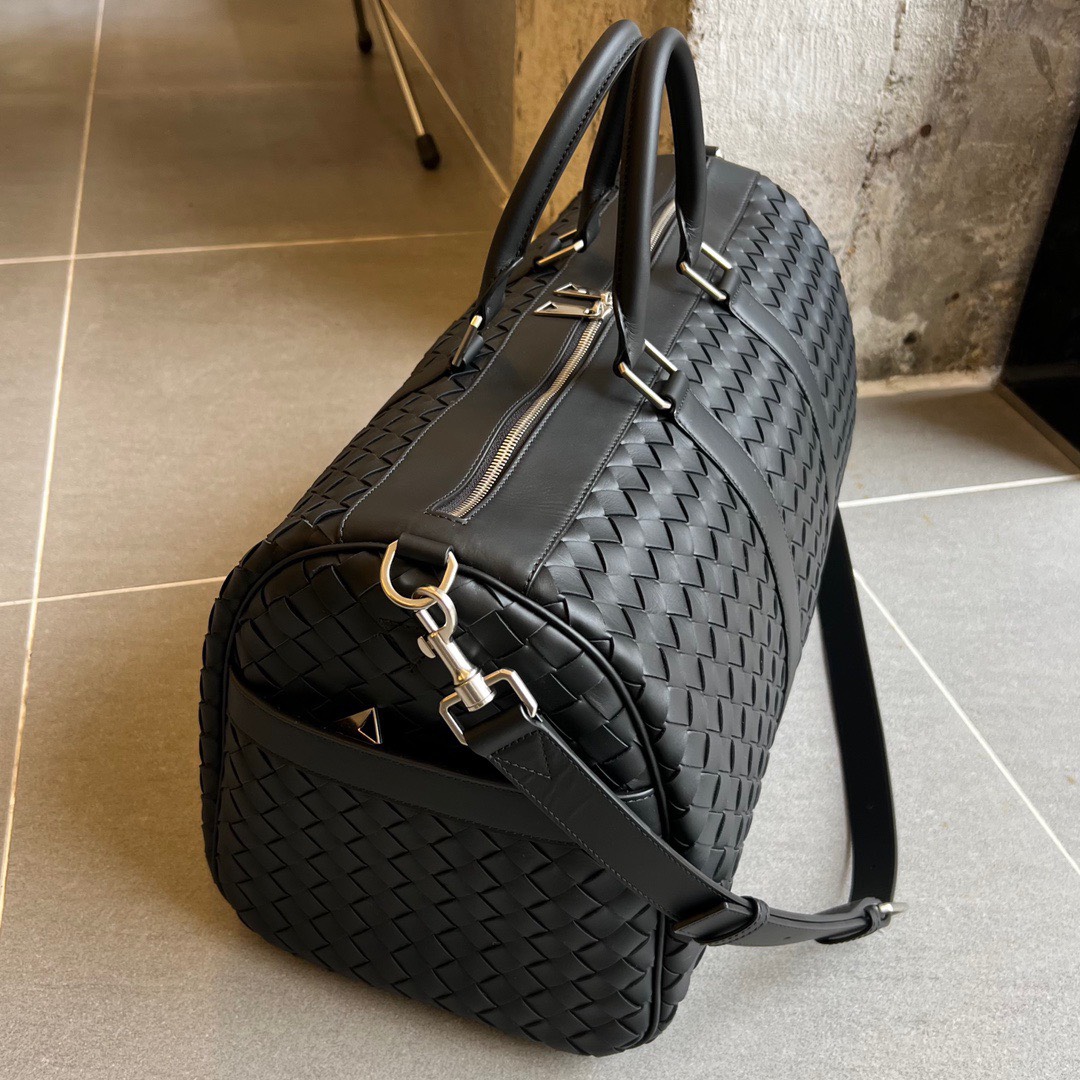 BV Intrecciato Duffle Bag