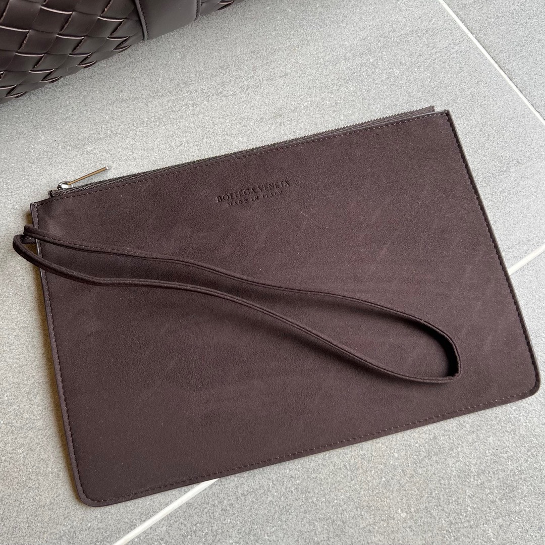 BV Intrecciato Duffle Bag
