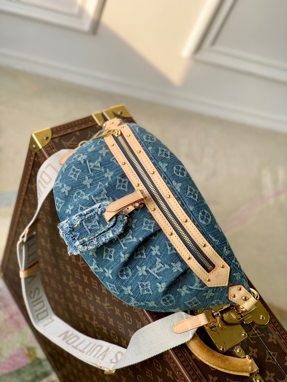 LOUIV Belt Bag Denim