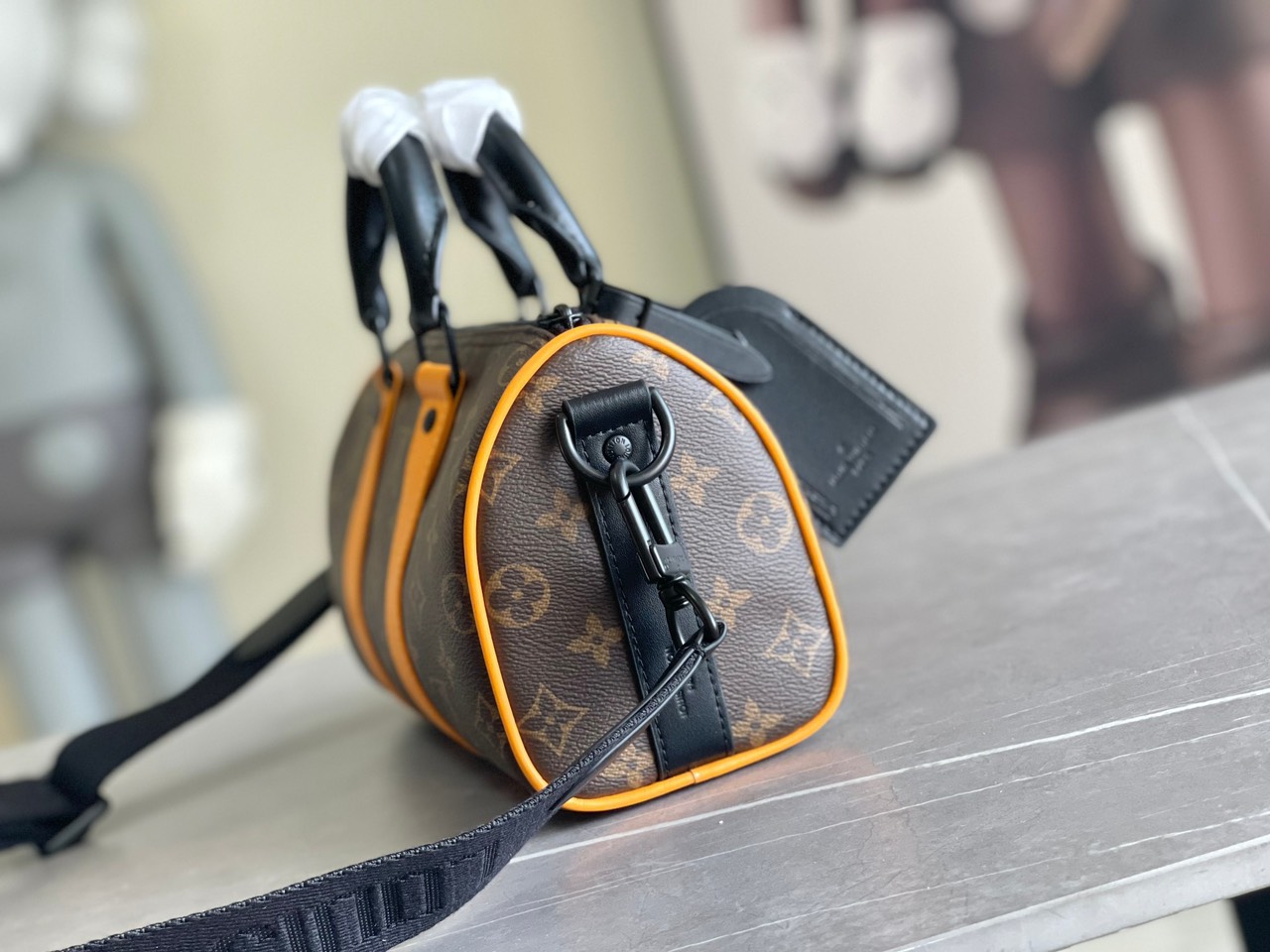 LOUIV Keepall 25