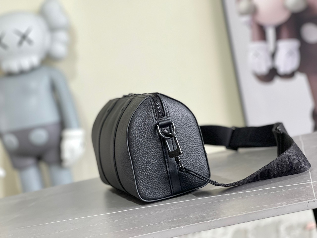 LOUIV City Keepall 25
