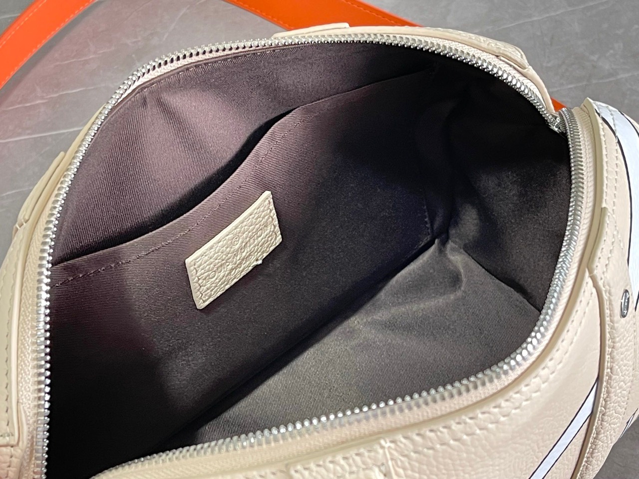 LOUIV City Keepall 25