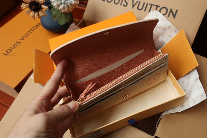 LOUIV Emilie Wallet