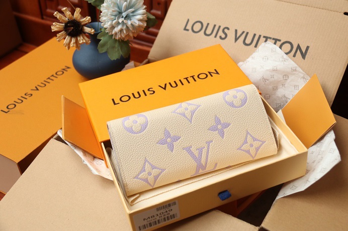 LOUIV Emilie Wallet