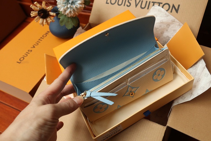 LOUIV Emilie Wallet