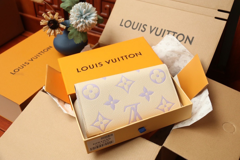LOUIV Sarah Wallet