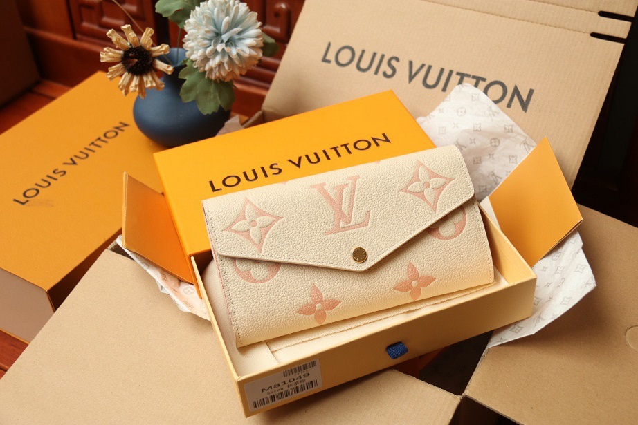 LOUIV Sarah Wallet