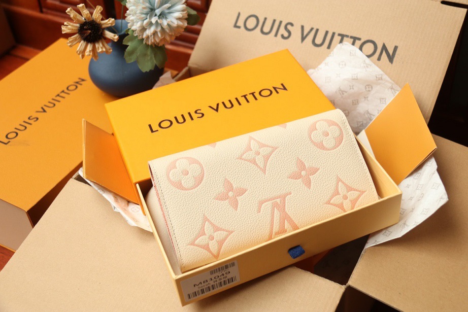 LOUIV Sarah Wallet
