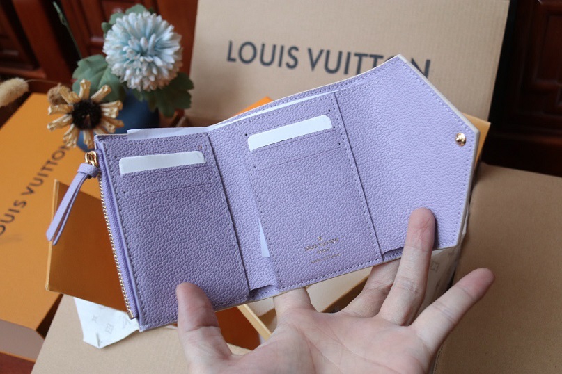 LOUIV Victoria Wallet