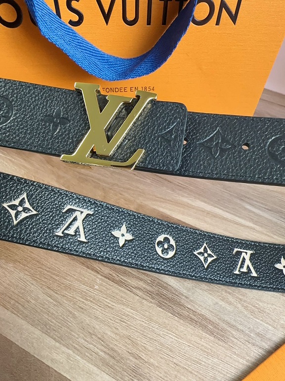 LOUIV Iconic Belt