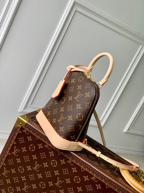 LOUIV New Alma