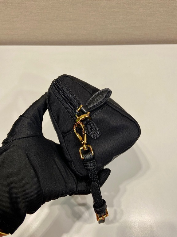 PR Pouch
