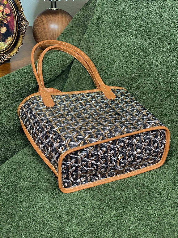 Goya Mini Anjou Leather