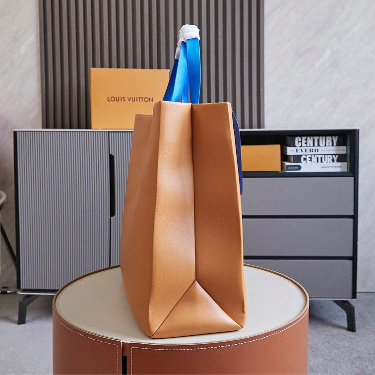 LOUIV Shopper Bag