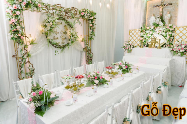 Trang trí bàn thờ Công Giáo ngày cưới