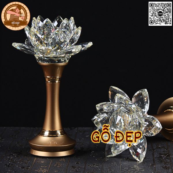 Cặp đèn được làm bằng gỗ cao cấp