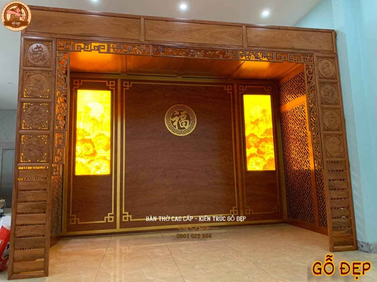 Thiết kế vách ngăn bàn thờ với phòng khách