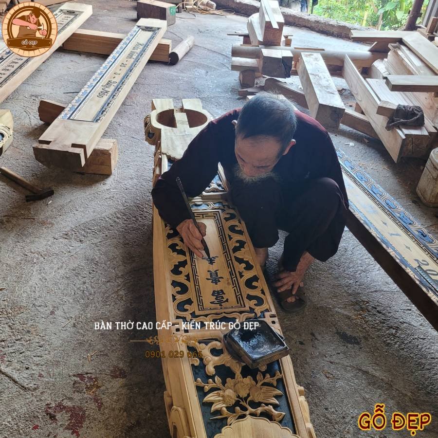 Đội ngũ thợ mộc với nhiều năm kinh nghiệp trong nghề 