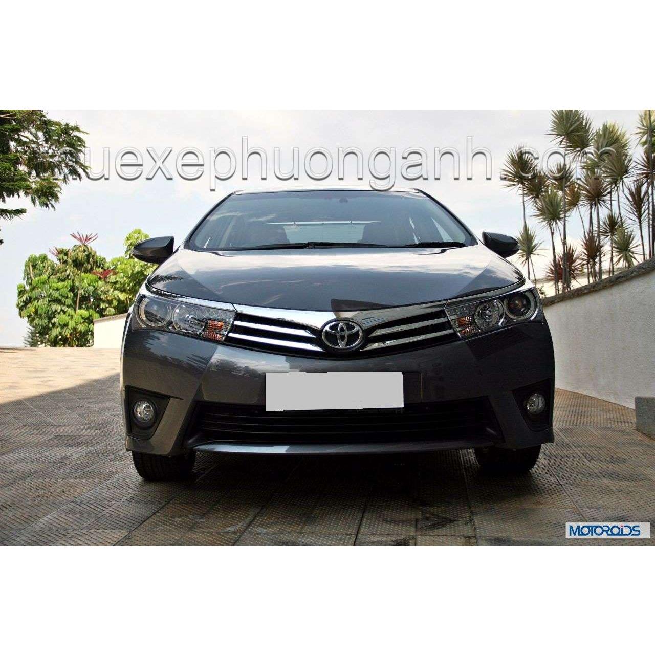 Cho thuê xe 4 chỗ Toyota Corolla Altis