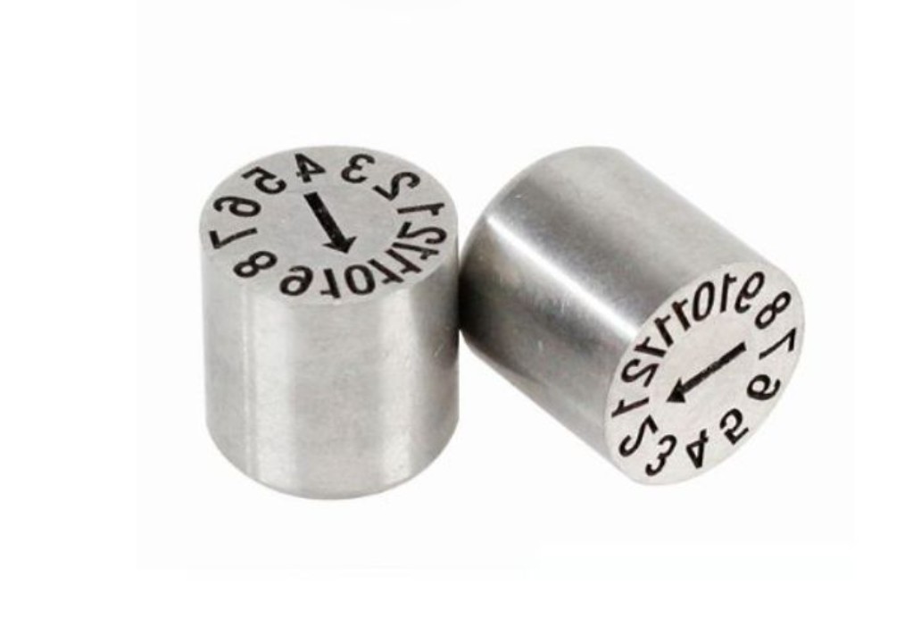 Chốt dấu Mark Date là gì? Ứng dụng và lợi ích trong sản xuất công nghiệp