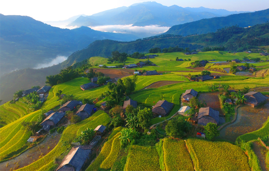 hoang-su-phi-noi-co-ruong-bac-thang-dep-den-nao-long