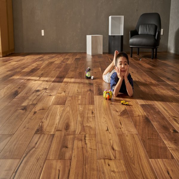 5 Tiêu Chí Lựa Chọn Và Cách Thi Công Sàn Gỗ Tự Nhiên tại Hà Nội