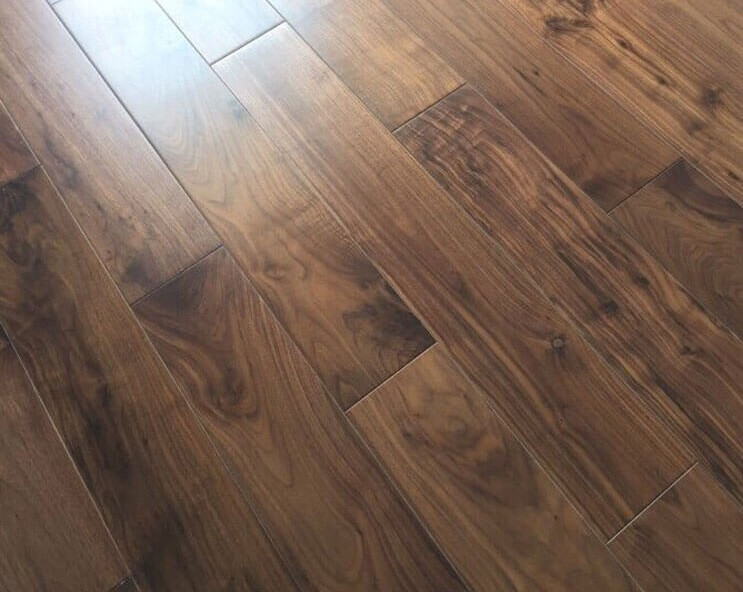 Báo Giá Sàn Gỗ Tự Nhiên Toàn Quốc: Bí Mật Mua Tận Gốc Ít Ai Ngờ Tới