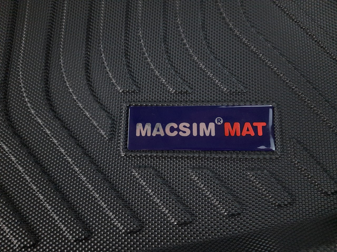 Thảm lót cốp xe ô tô Honda CRV 2013-2017 nhãn hiệu Macsim chất liệu TPV cao cấp màu đen(030) (Ảnh 5)