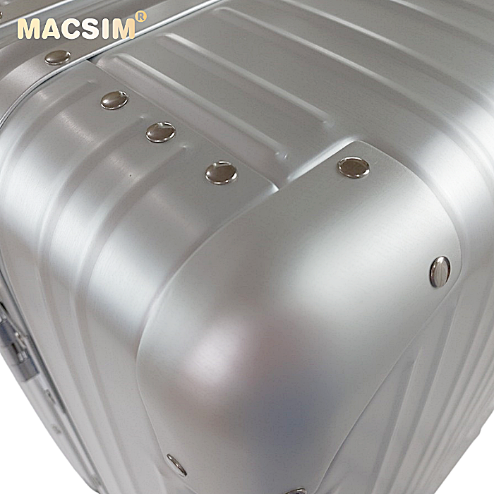 [THANH LÝ GIẢM 50% - VALI NHÔM NGUYÊN KHỐI MACSIM BỊ LỖI NHẸ] Vali du lịch cao cấp hợp kim nhôm nguyên khối Macsim MS1104 – Silver – Size 29 inches