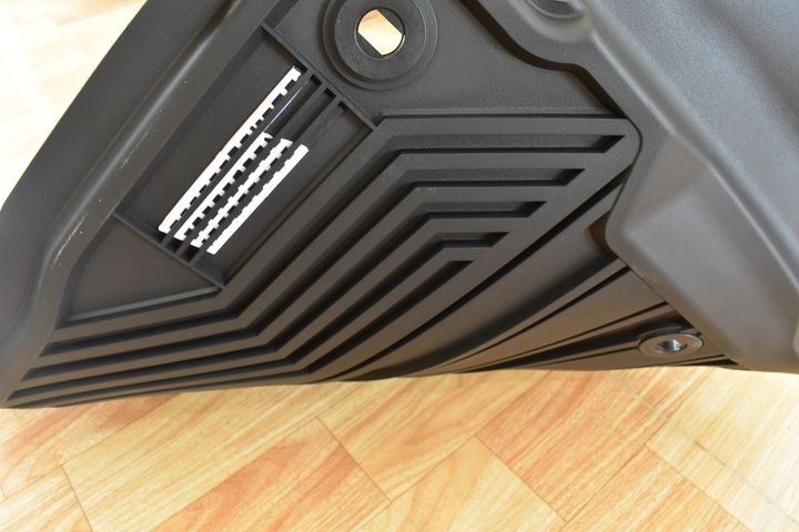 Thảm lót sàn xe ô tô  Lexus GX 2012- 2023 Nhãn hiệu Macsim 3W chất liệu nhựa TPE đúc khuôn cao cấp - màu đen