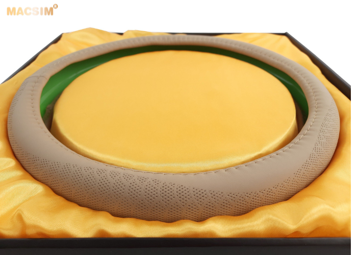 Bọc vô lăng cao cấp Macsim 8925 màu be -  chất liệu da thật 100%, khâu tay thủ công size M phù hợp các loại xe