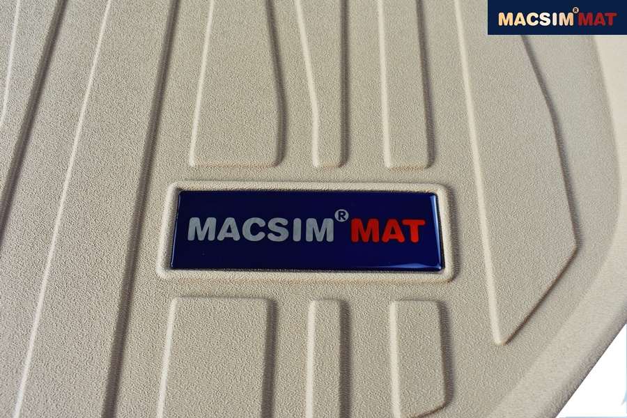 Thảm lót cốp xe ô tô TOYOTA fortuner/ Innova 2008-nay nhãn hiệu Macsim chất liệu TPV cao cấp màu be