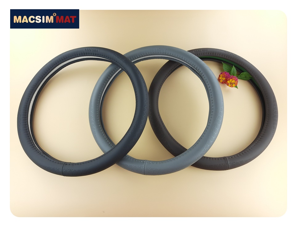 Bọc vô lăng cao cấp Macsim L202 chất liệu da thật - Khâu tay 100% size M