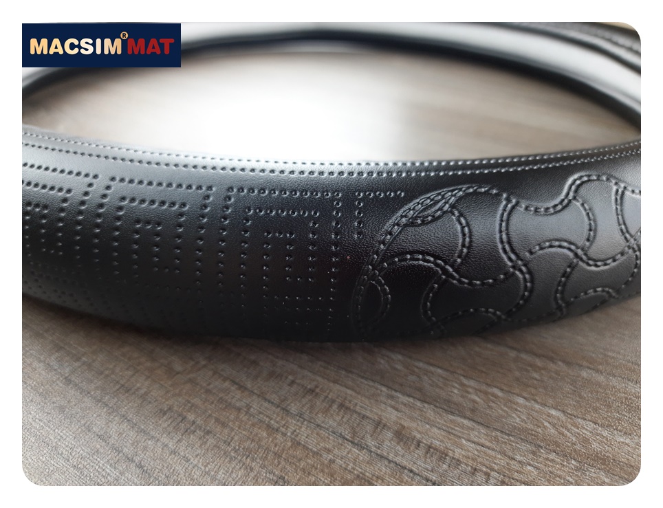 Bọc vô lăng cao cấp Macsim mã L620 chất liệu da thật - Khâu tay 100% size M màu đen