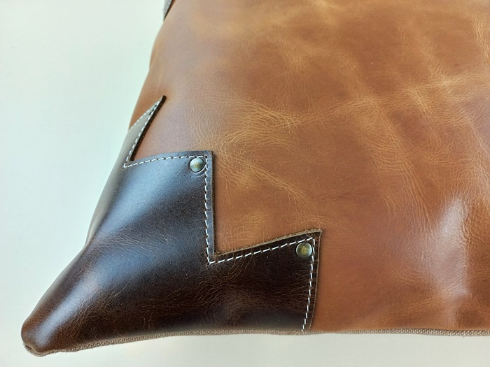 Gối tựa lưng ô tô, gối tựa đầu đa năng, gối sofa cao cấp Macsim kích thước 40cm x 40cm màu vàng