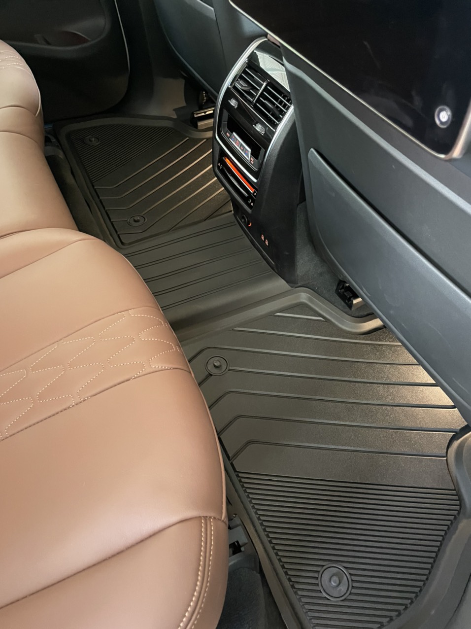 Thảm Lót Sàn Ô Tô BMW X7 2018-2026 Macsim 3W