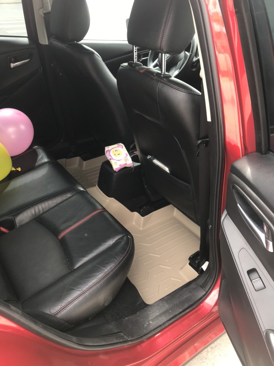 Thảm hn lót sàn xe ô tô Mazda 2 2016-đến nay Nhãn hiệu Macsim chất liệu nhựa TPV cao cấp màu be