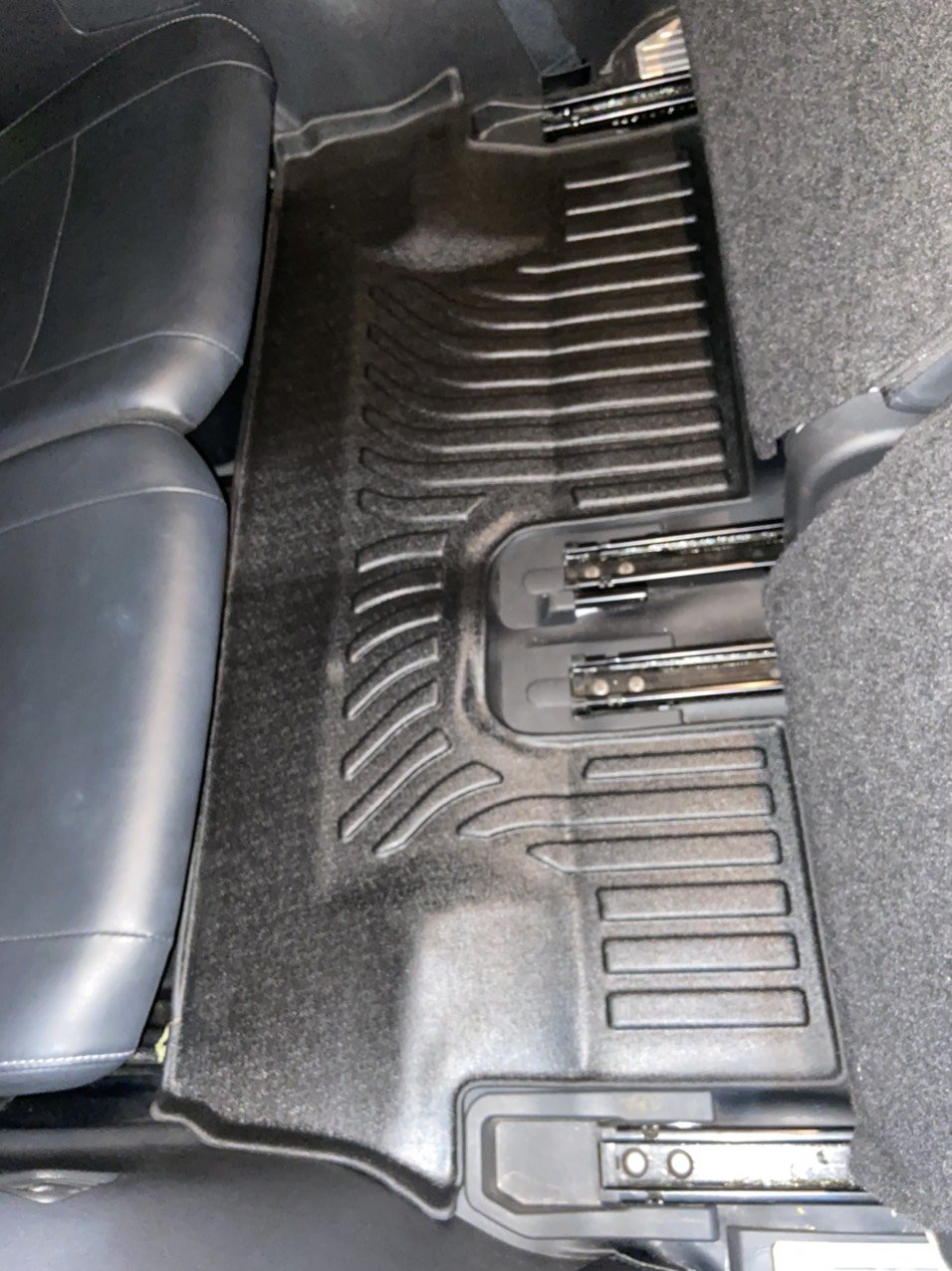 Thảm Lót Sàn Ô Tô Mitsubishi Outlander 2014-2022 Macsim – Dệt thô chuẩn phom, Sử dụng lâu dài (Mã 01)