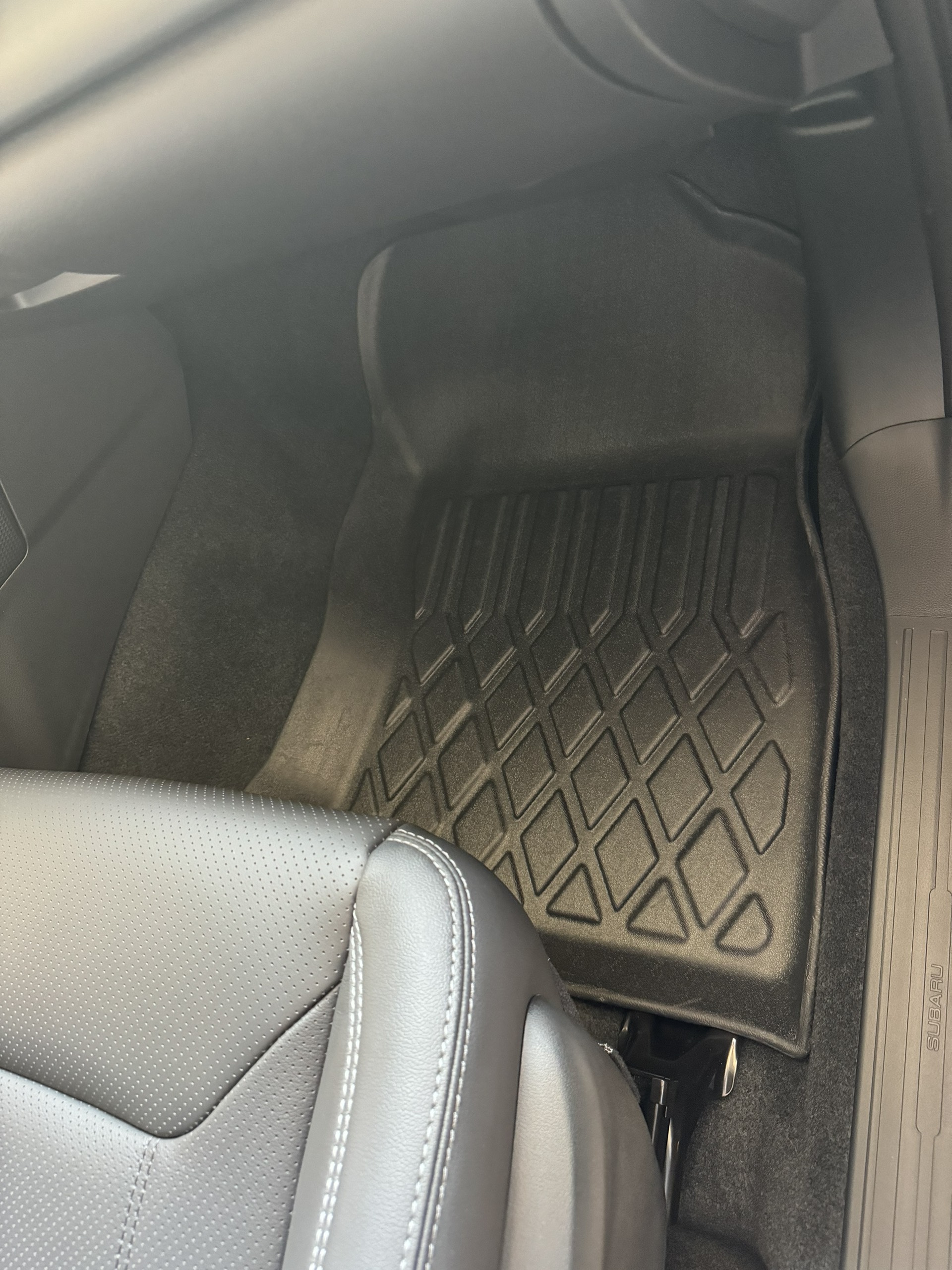 Thảm lót sàn ô tô Subaru Forester 2019+  Macsim - Tpe chuẩn phom, dễ vệ sinh (Mã 01)