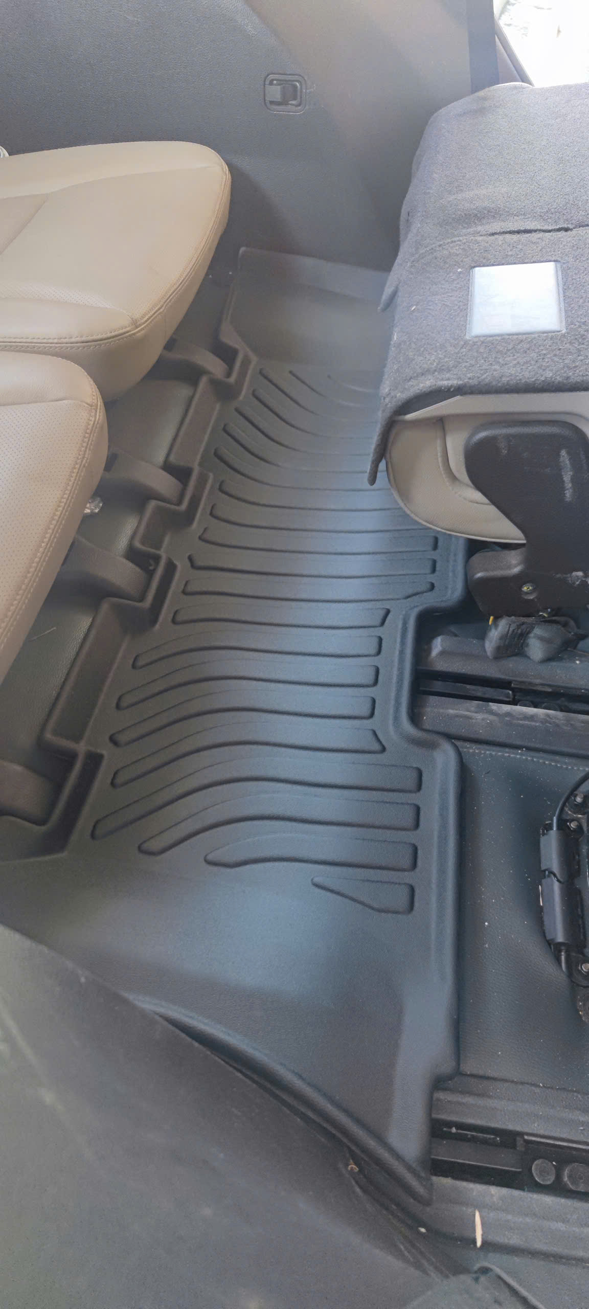 Thảm lót sàn ô tô Hyundai Santafe 2013-2018 Macsim - Tpe chuẩn phom, Sử dụng lâu dài (Mã 01)