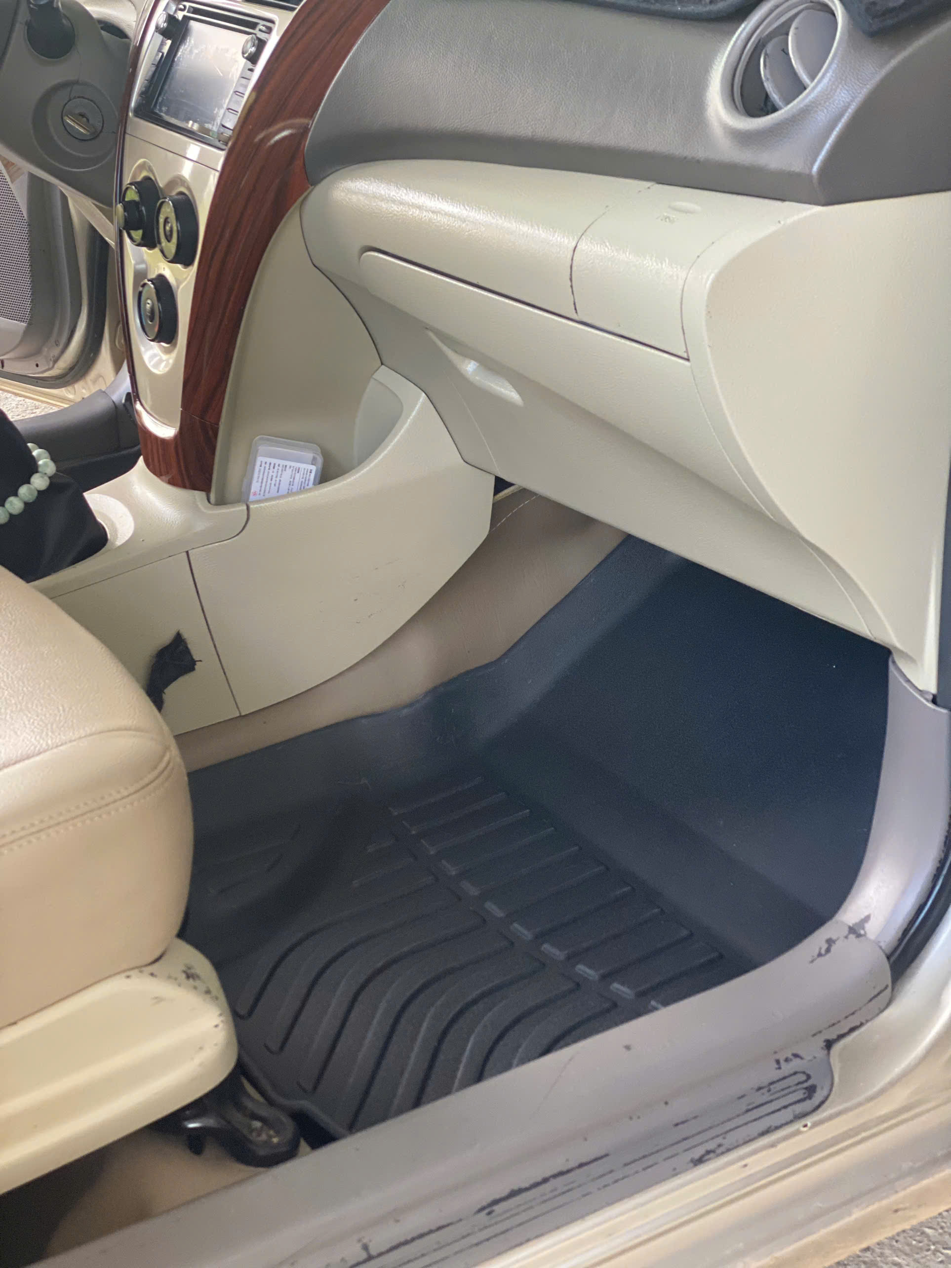 Thảm lót sàn ô tô Toyota Vios 2014 - nay  Macsim - Tpe chuẩn phom, dễ vệ sinh (Mã 01)