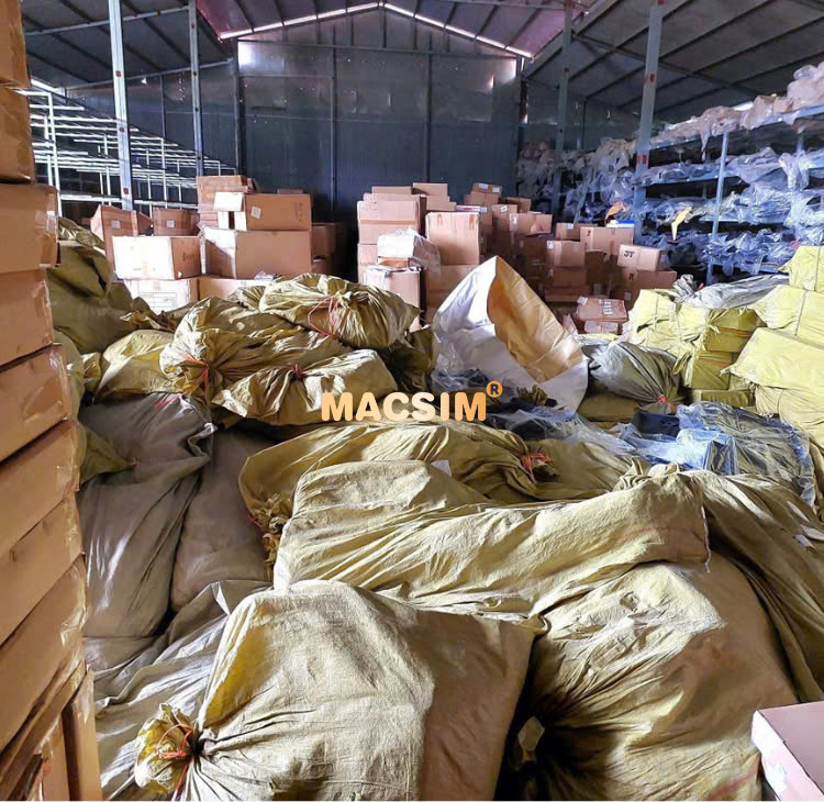 Thảm lót sàn ô tô Mercedes GLC 2023+  Macsim - cao su , chuẩn phom, Sử dụng lâu dài(Mã 01)