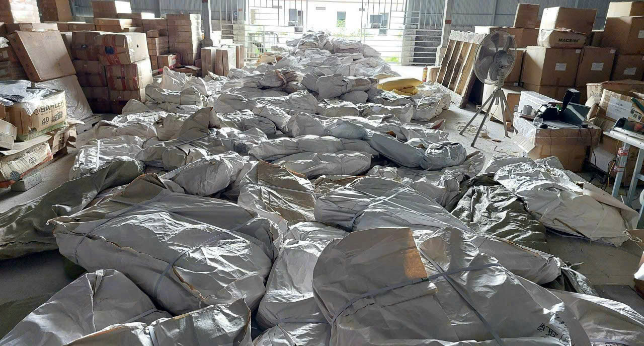 Thảm lót sàn ô tô Hyundai Venue 2023+ Macsim - TPE chuẩn phom, Dễ Vệ Sinh (Mã 03)