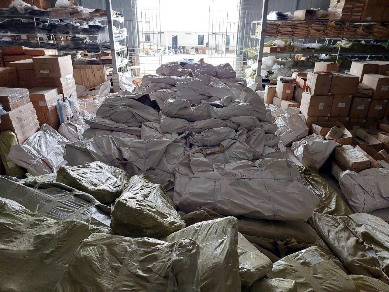 Thảm lót sàn ô tô Suzuki fronx 2024 Macsim - Tpe chuẩn phom, Sử dụng lâu dài (Mã 01)