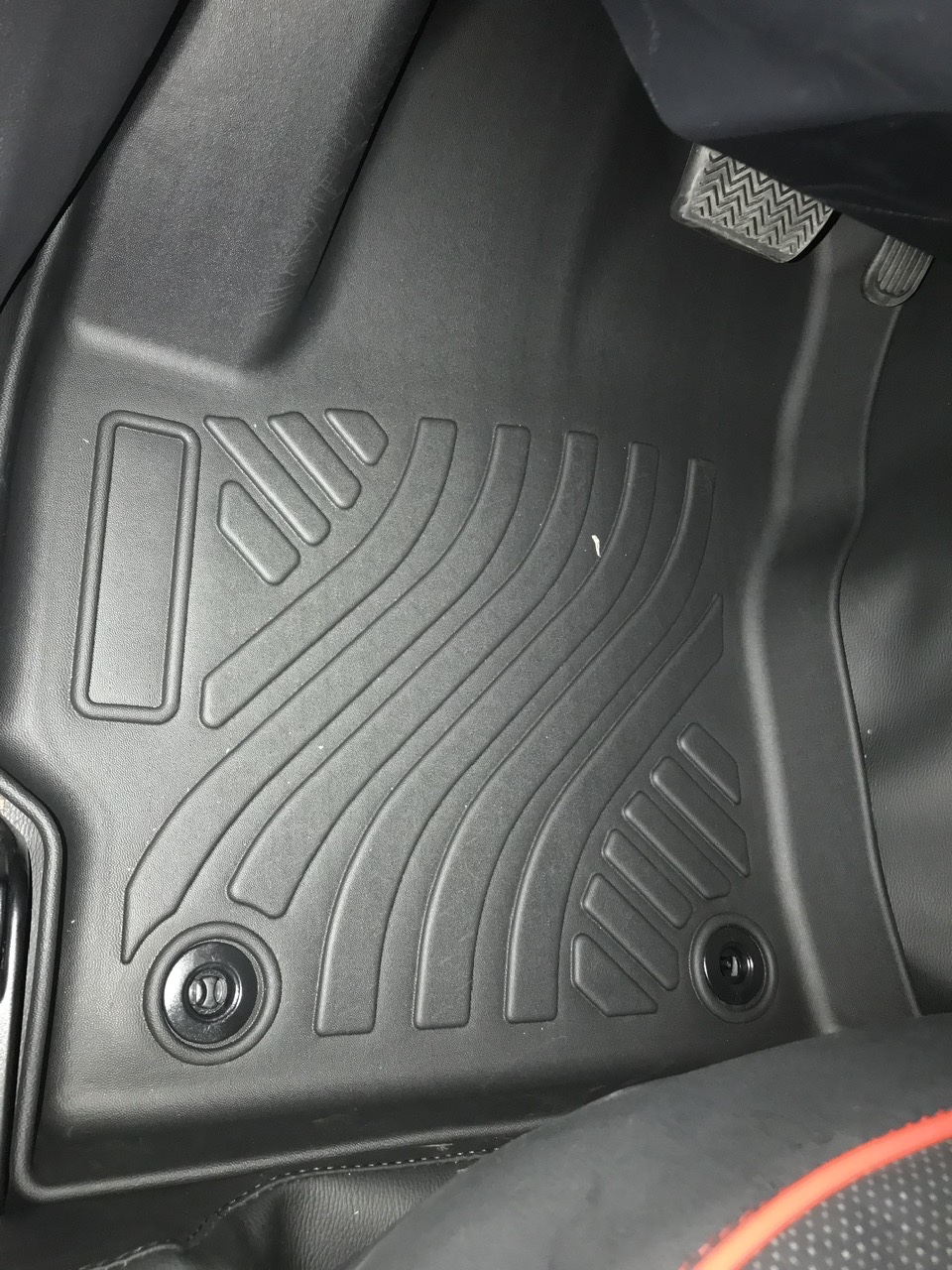 Thảm lót sàn ô tô Toyota Cross 2020 Macsim - Tpe chuẩn phom, Sử dụng lâu dài (Mã 03)