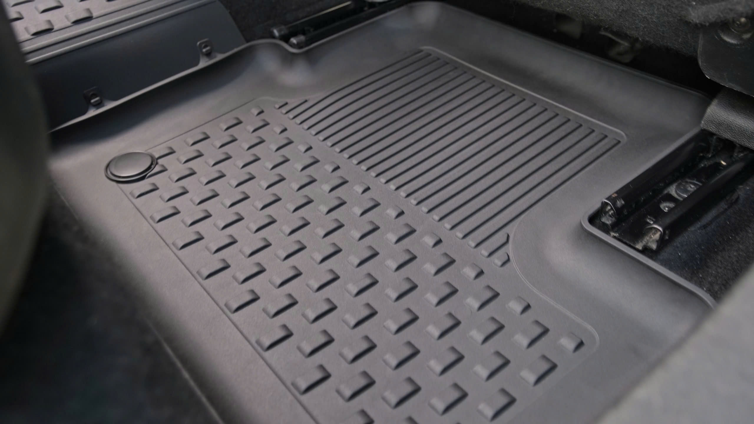 Thảm lót sàn ô tô nhựa TPE Silicon Ford Tourneo Courier 2014+ Black Nhãn hiệu Macsim