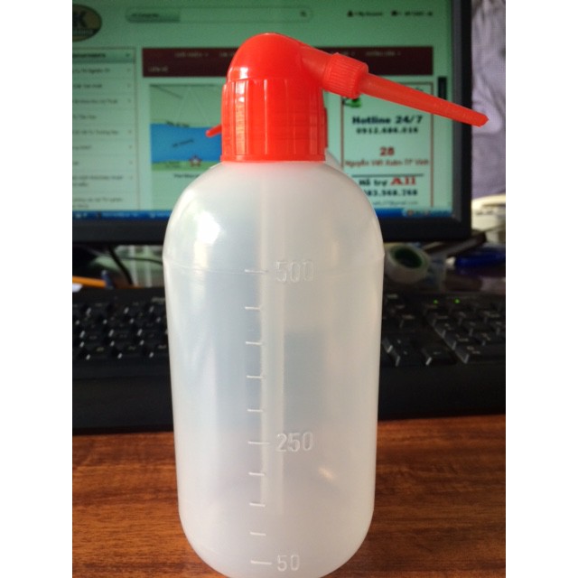 Bình tia 500ml nắp đỏ vòi ngang