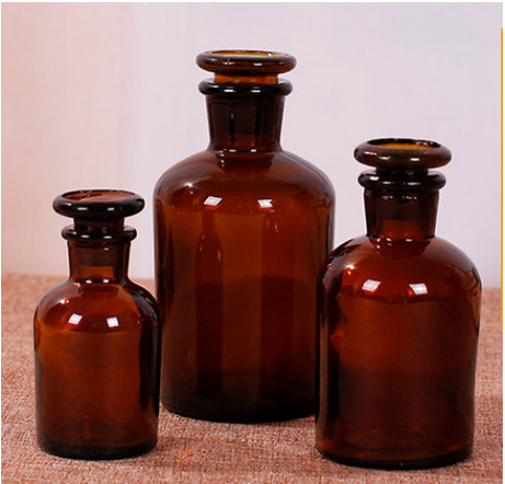 Chai thủy tinh MH nút mài 500ml - Nâu