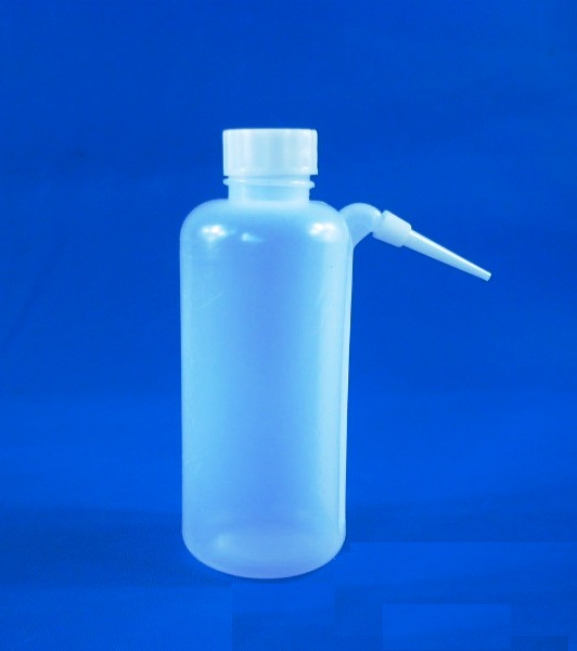 binh-tia-500-ml-voi-ngang-trang